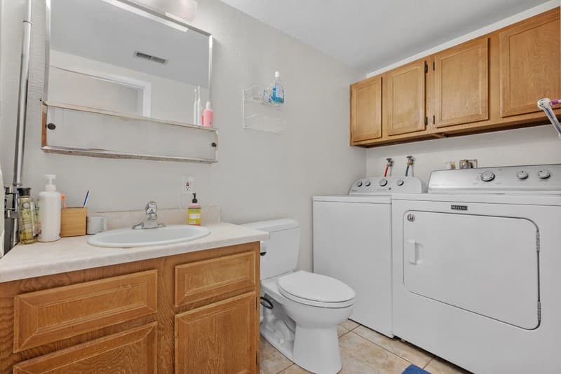 Provo Single Room: 72 W 880 N