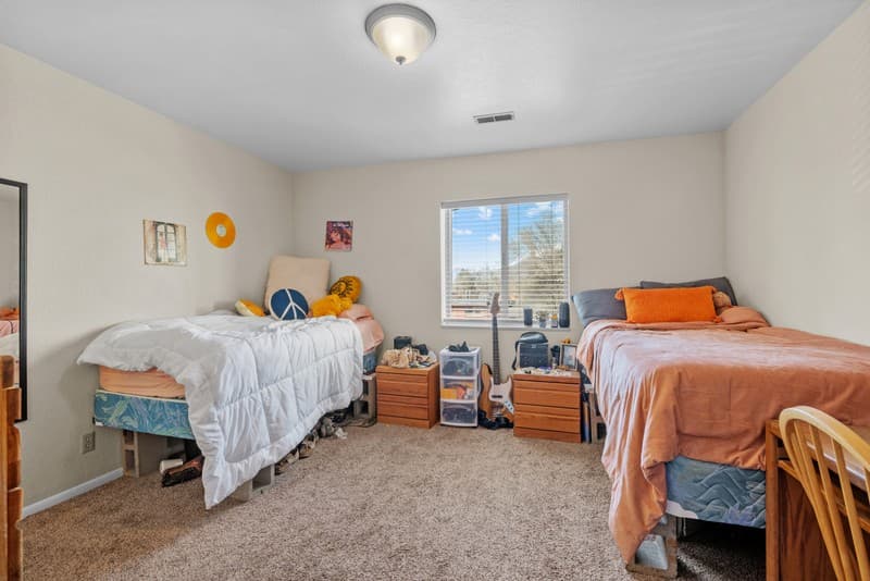 Provo Single Room: 72 W 880 N
