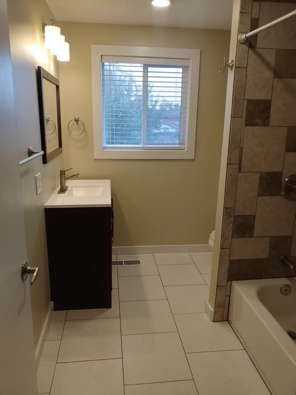 Layton Single Room: 1729 N Alder St