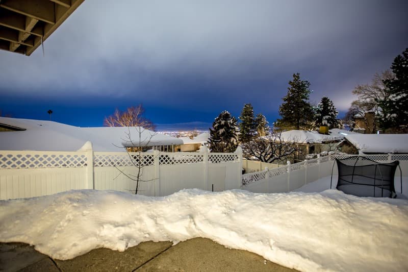 Bountiful Multiplex: 931 Green Oaks Dr