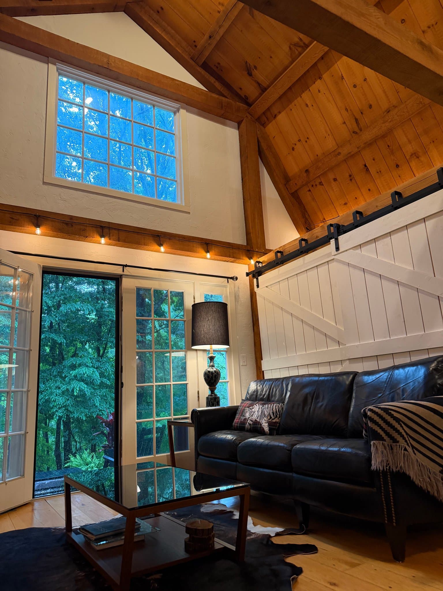 Ridgefield House: 300 Chestnut HIll Road