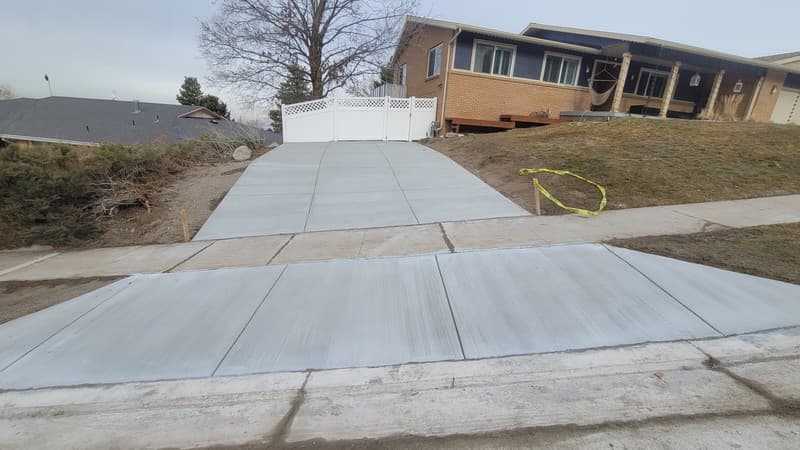 Bountiful Multiplex: 931 Green Oaks Dr