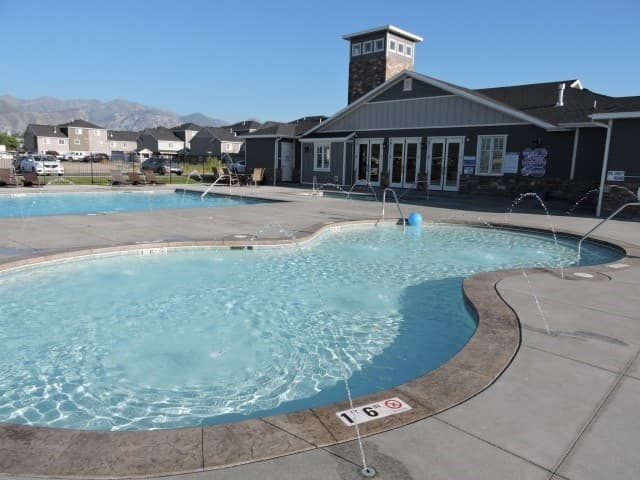Vineyard Multiplex: 269 N 725 E