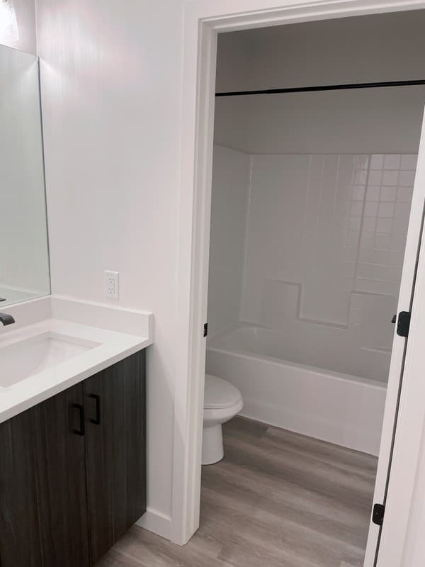Salt Lake City Single Room: 4259 S Steele Creek Ct