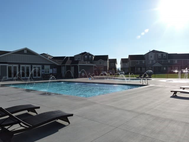 Vineyard Multiplex: 269 N 725 E