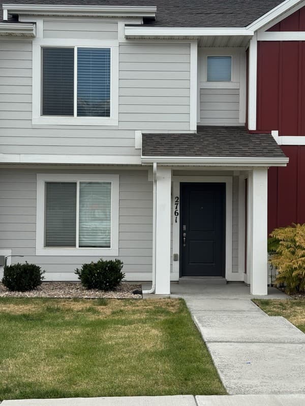 Layton Townhome: 2761 N Airmen Ave