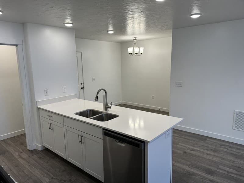 Layton Townhome: 2761 N Airmen Ave