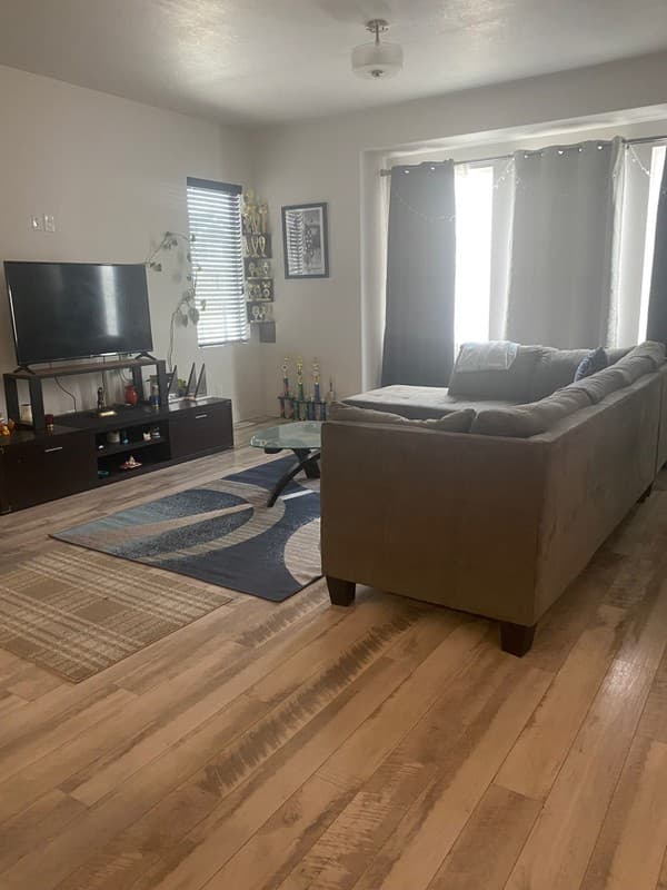 Midvale House: 7710 S Founder Point Ln