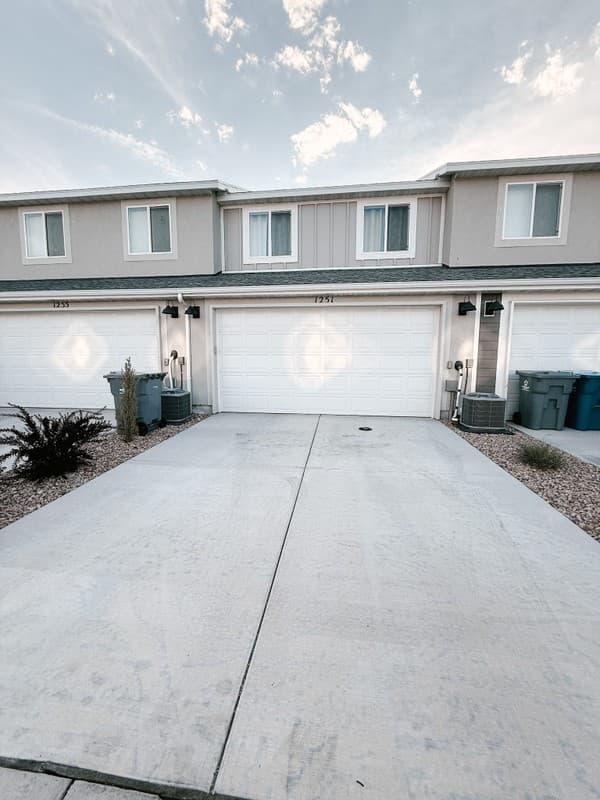 Santaquin Townhome: 1251 S Harvest View Dr