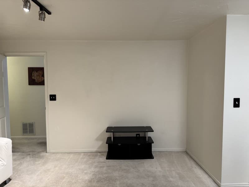 West Jordan Single Room: 8308 S 1890 W