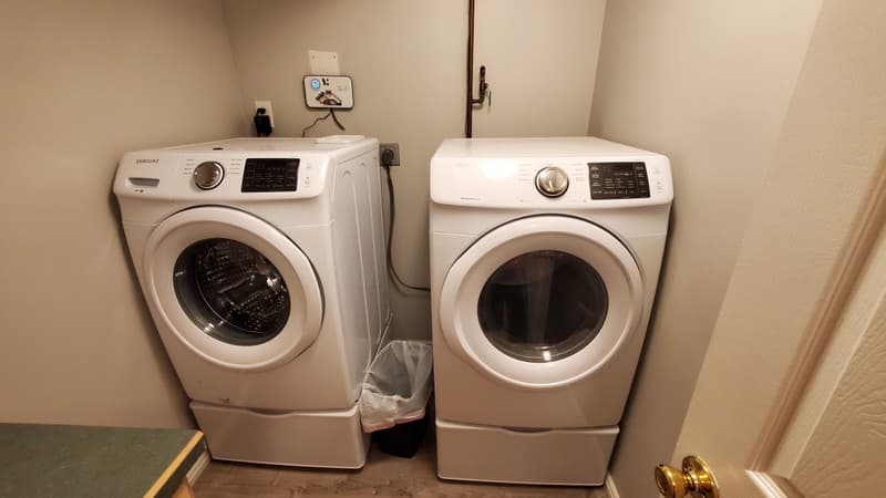 Layton Single Room: 1270 E 3075 N