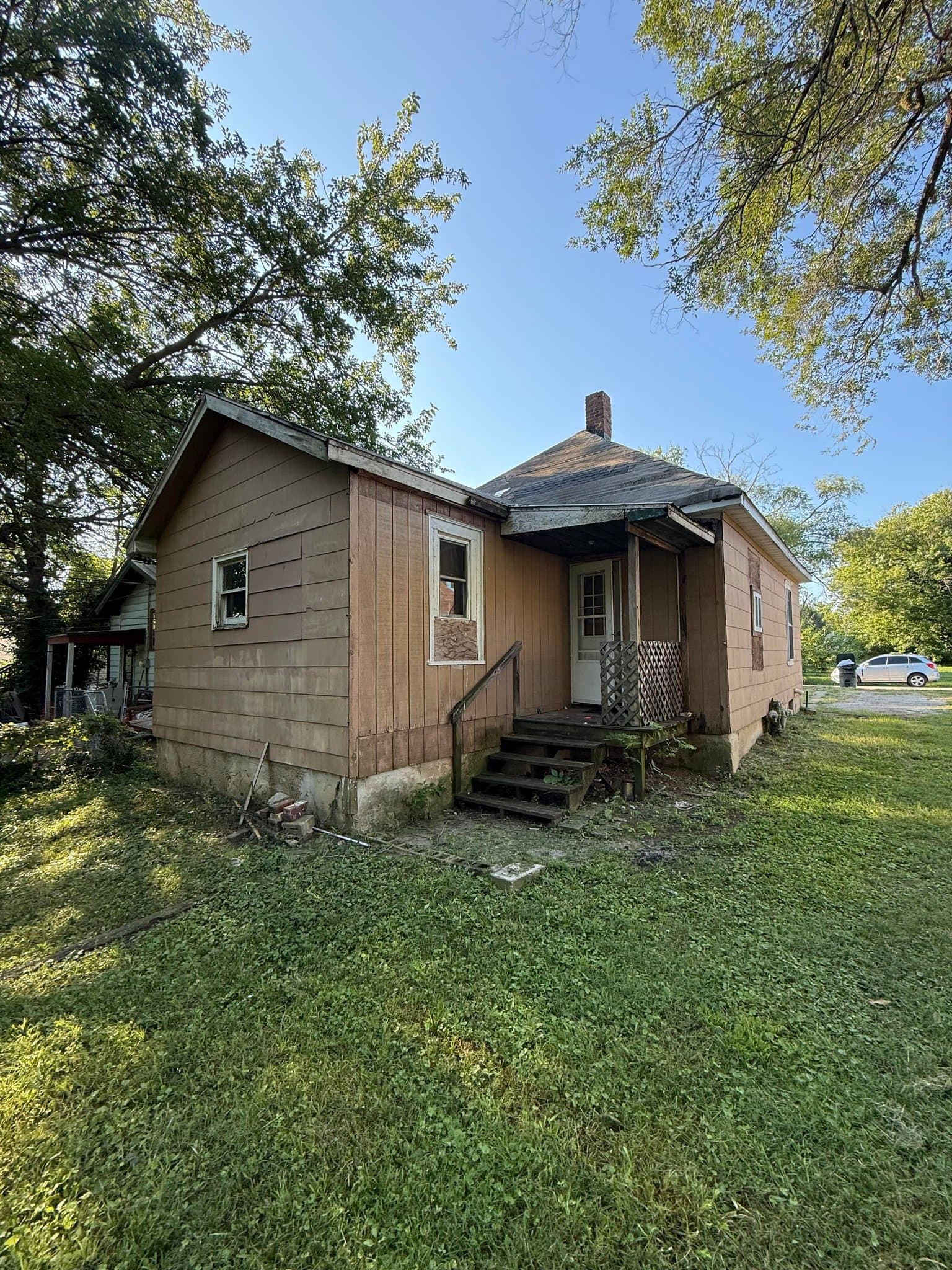 Decatur House: 1286 East Vanderhoof St