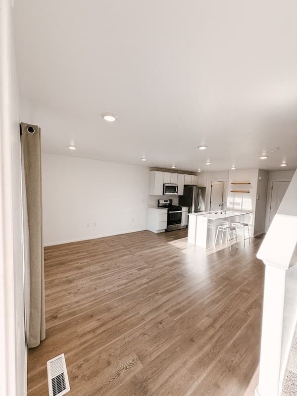 Santaquin Townhome: 1251 S Harvest View Dr