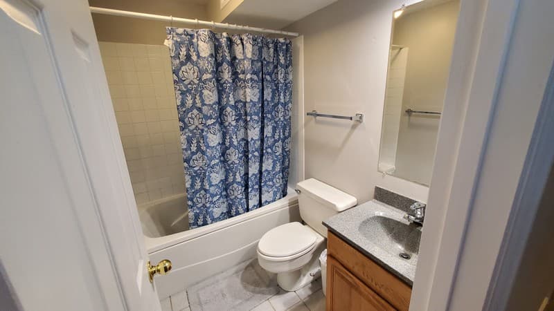 Layton Single Room: 1270 E 3075 N