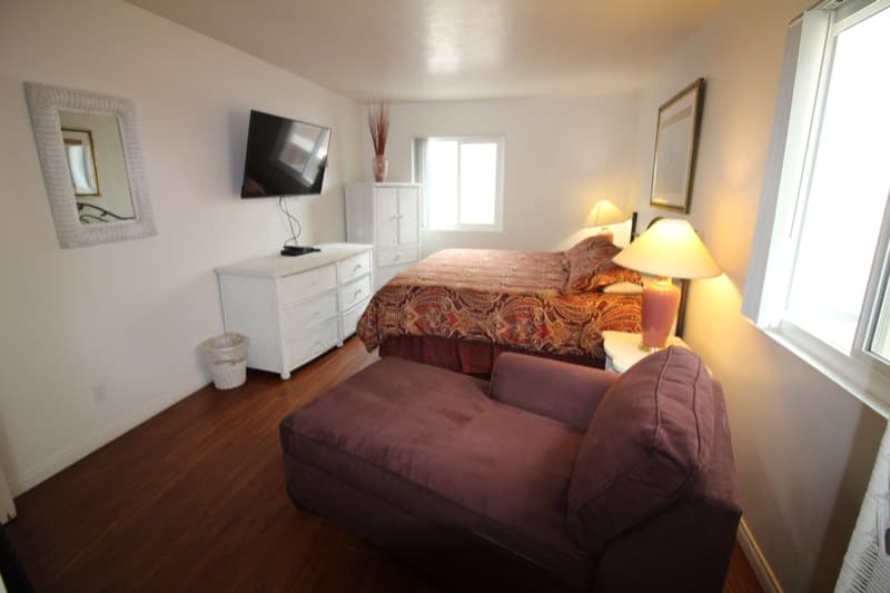 San Diego Multiplex: 820 Island Ct