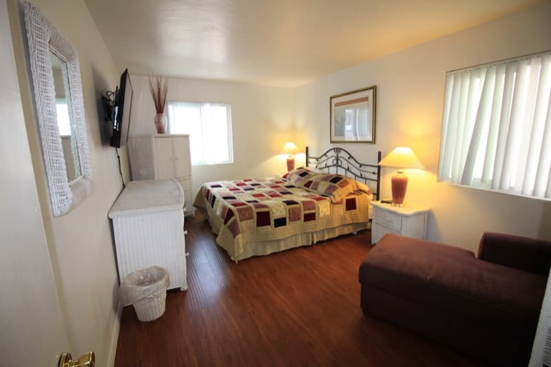 San Diego Multiplex: 820 Island Ct