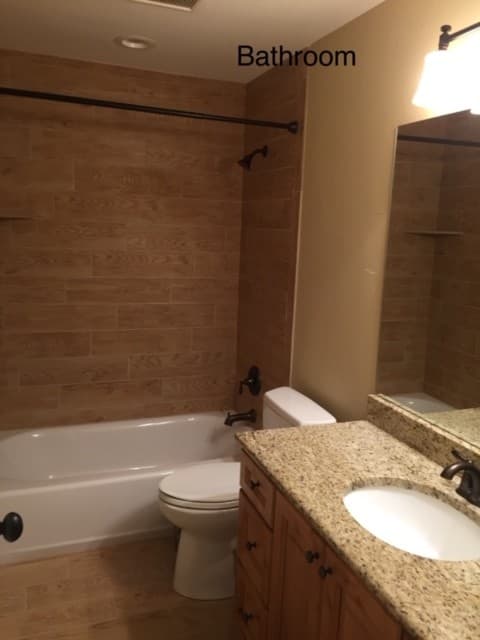 South Jordan Single Room: 11061 S Lucas Ln
