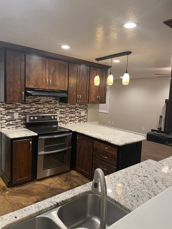 Logan House: 2789 N 1600 E