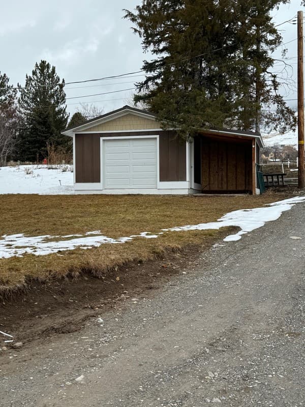 Logan House: 2789 N 1600 E