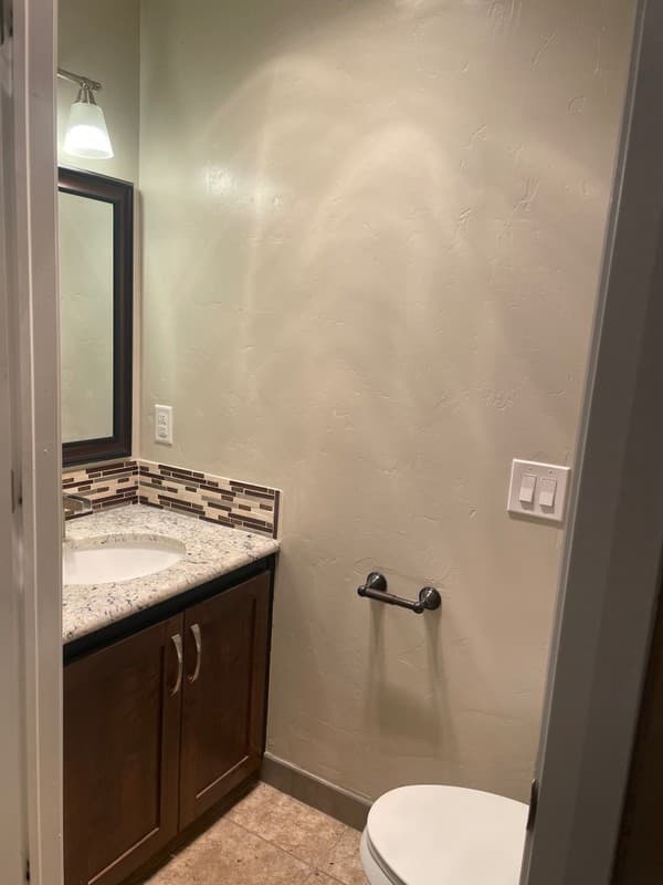 Logan House: 2789 N 1600 E