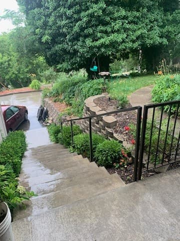 Centerville House: 282 N 700 E