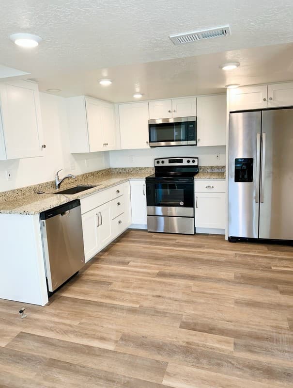 Bluffdale Multiplex: 16113 S Railcar Ln
