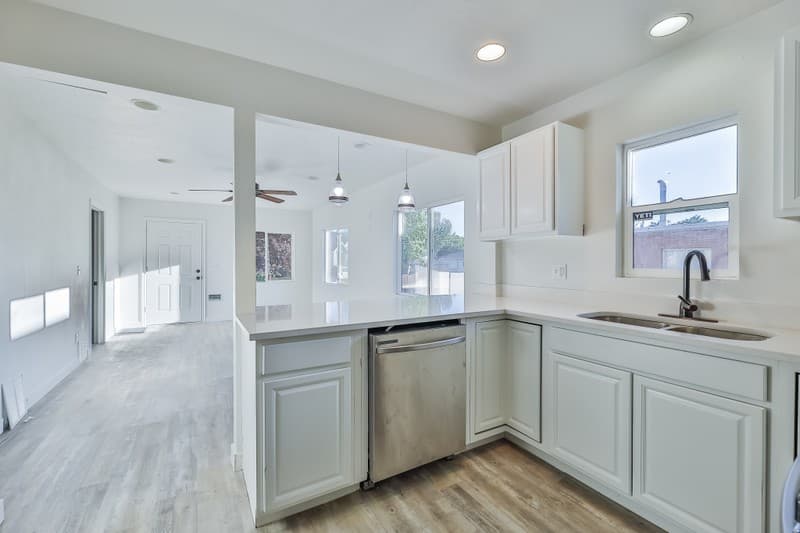 Ogden House: 576 8th St