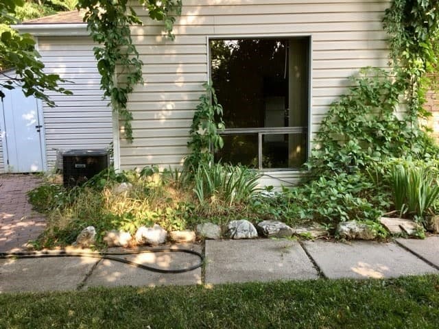 Centerville House: 282 N 700 E