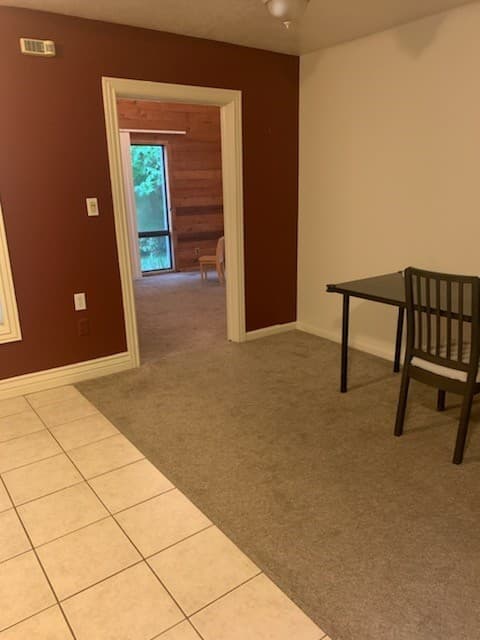 Centerville House: 282 N 700 E