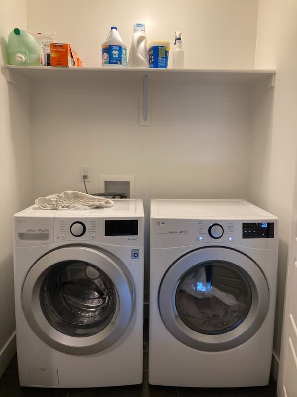 North Salt Lake Single Room: 25 E Center St