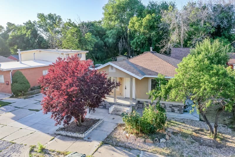 Ogden House: 576 8th St