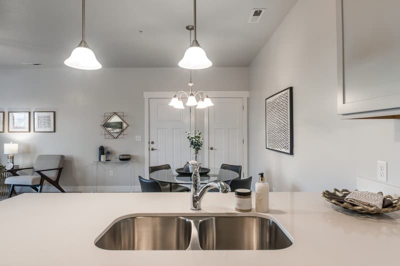 Vineyard Condo: 765 N 260 W
