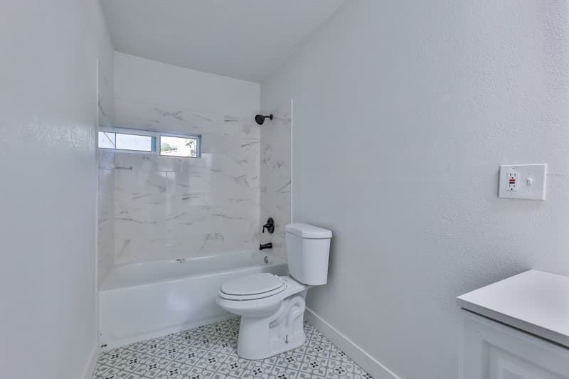 Ogden House: 576 8th St