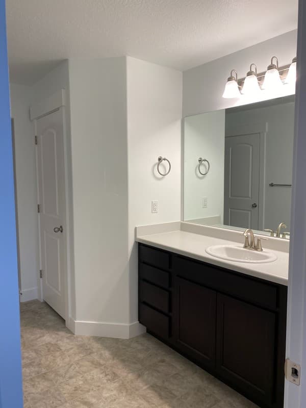 Bluffdale Townhome: 16431 S Bull Spring Ln