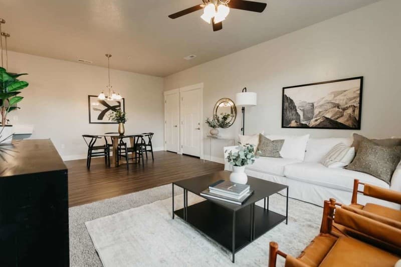 Vineyard Condo: 765 N 260 W