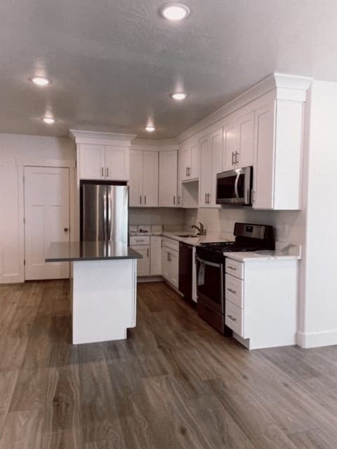 Vineyard Multiplex: 204 W 350 N