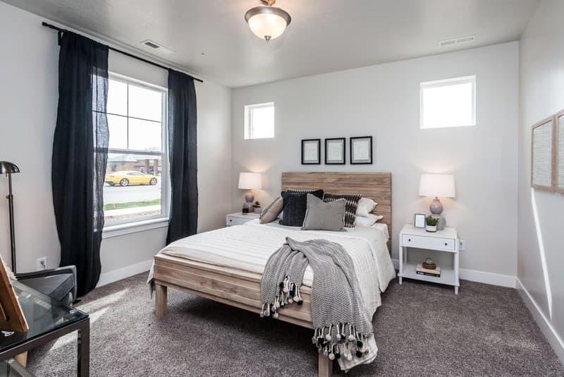 Vineyard Condo: 765 N 260 W