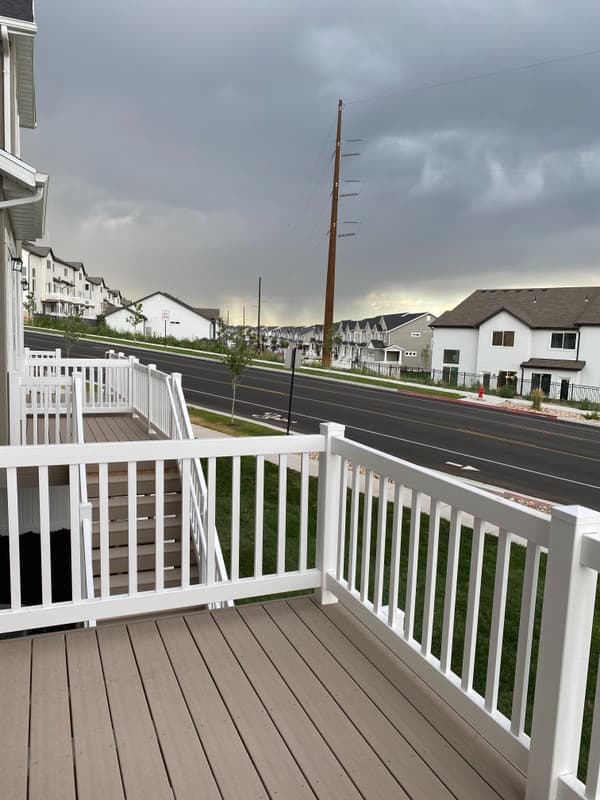 Bluffdale Townhome: 16431 S Bull Spring Ln