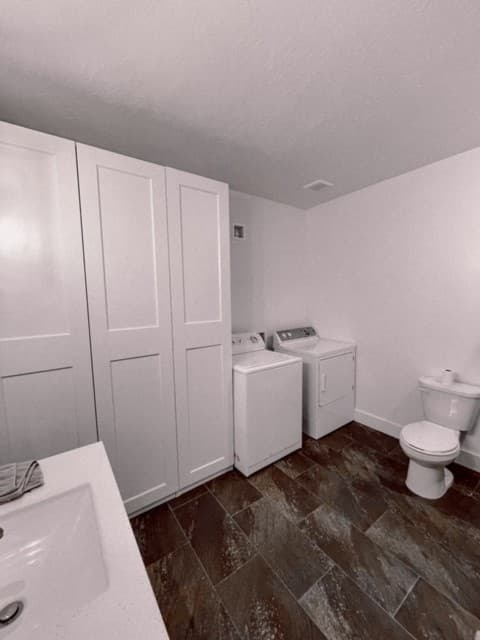Vineyard Multiplex: 204 W 350 N