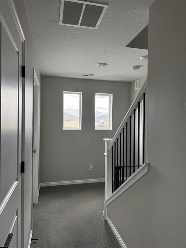 Saratoga Springs House: 104 E Polaris Dr