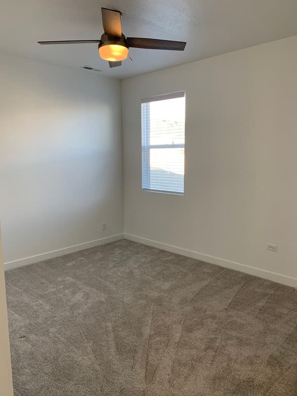 Cedar Hills House: 10046 N Marigold Ln
