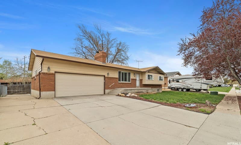Clearfield Single Room: 81 N 1300 W