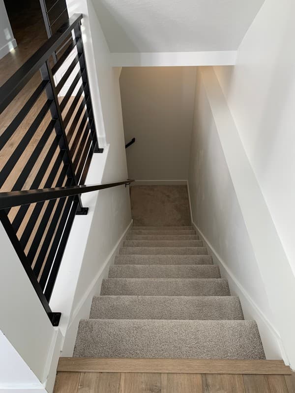 Cedar Hills House: 10046 N Marigold Ln