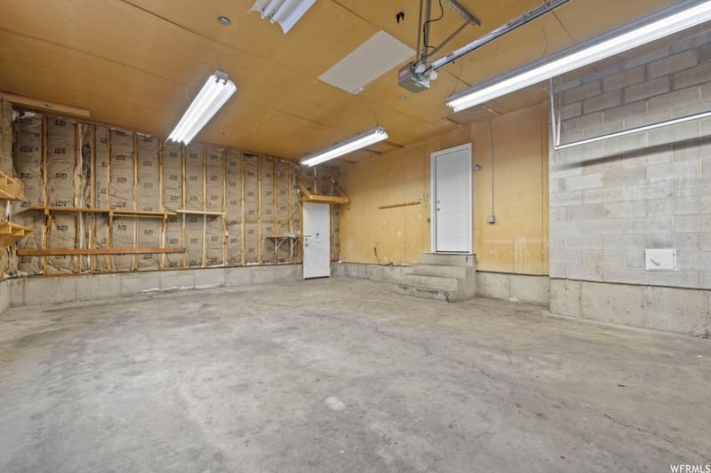 Clearfield Single Room: 81 N 1300 W