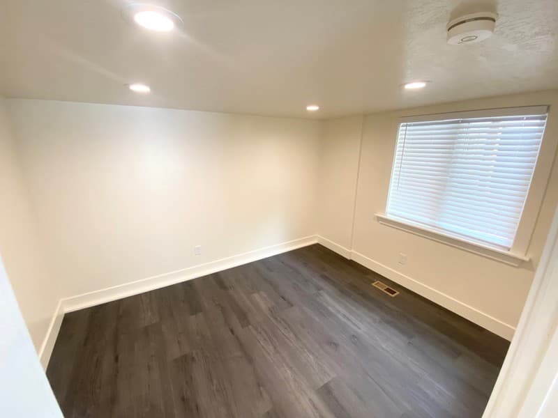 Orem Apartment: 304 E 950 S