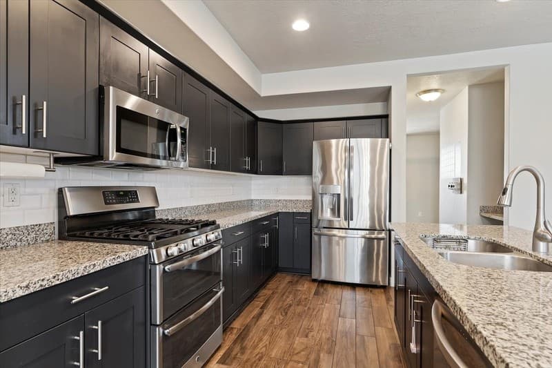Syracuse House: 1549 W 650 S