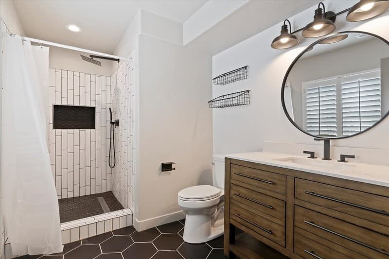 Syracuse House: 1549 W 650 S