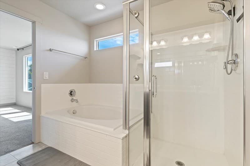 Syracuse House: 1549 W 650 S