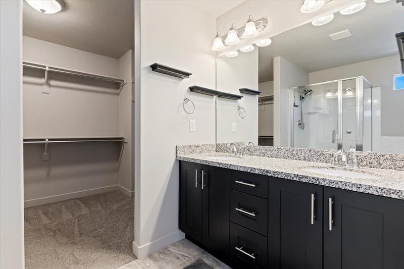 Syracuse House: 1549 W 650 S