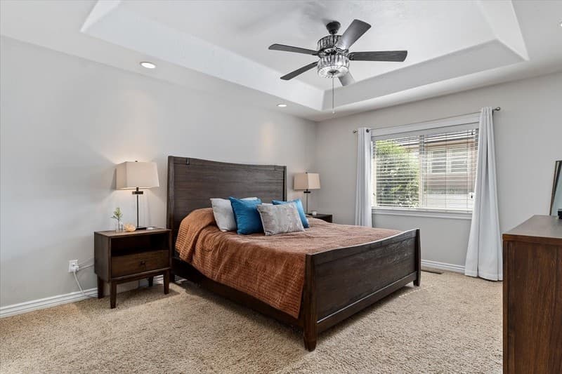 Kaysville House: 739 S Kays Dr